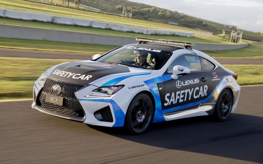  Lexus RC F Safety Car 2015 года  (фото 2 из 10)